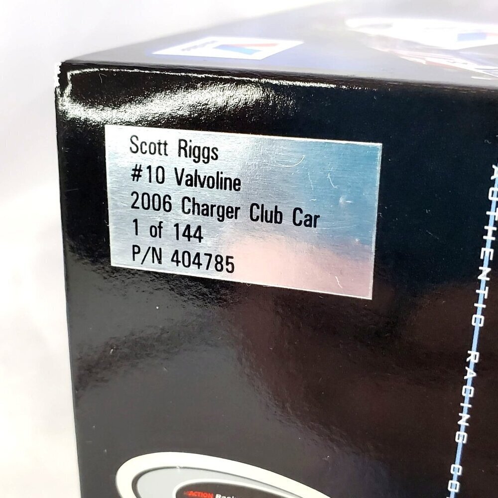 Scott Riggs #10 Valvoline 2006 Charger Club Car 1:24 Scale Diecast 1 Of 144 - Picture 2 of 14